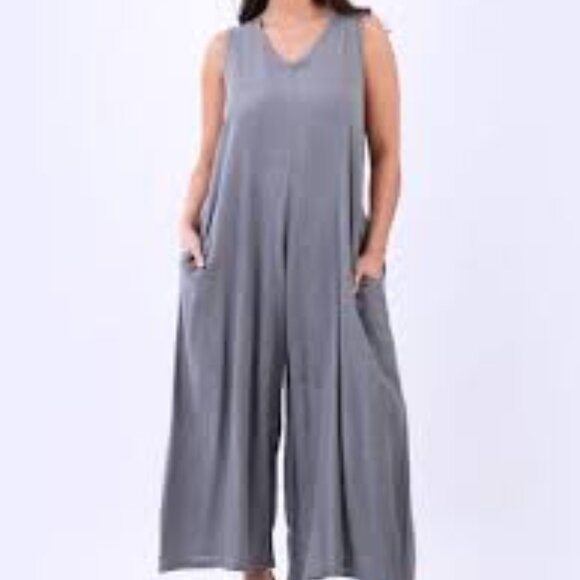 Made in Italy Sleeveless Wide Leg Relaxed Pinstriped Jumpsuit One Size Linen